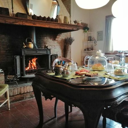 Corte Di Maggio B&B Country House Imola Bagian luar foto