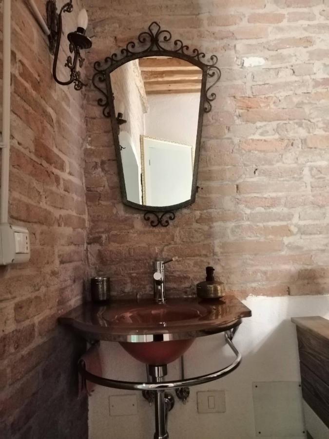 Corte Di Maggio B&B Country House Imola Bagian luar foto